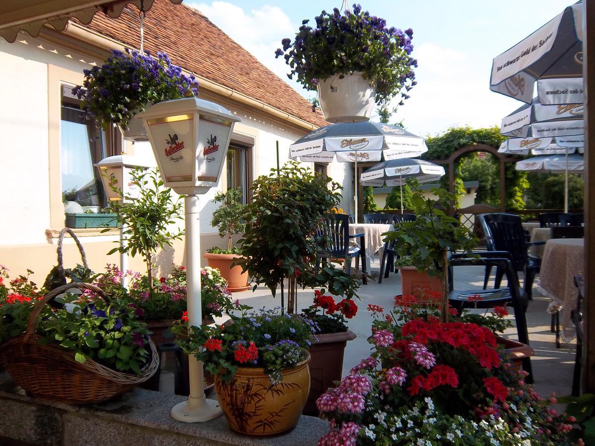 Hotel & Pension Assmann Hochkirch Exterior photo